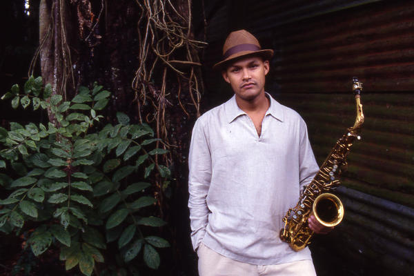 Saxophonist Miguel Zen—n Finds a New Balance between the Ordered and the Unexpected
