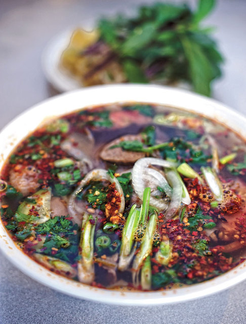 Special spice lemongrass beef soup