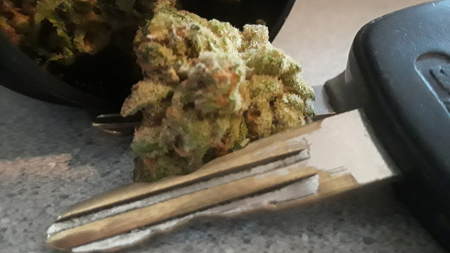cannabis with car key